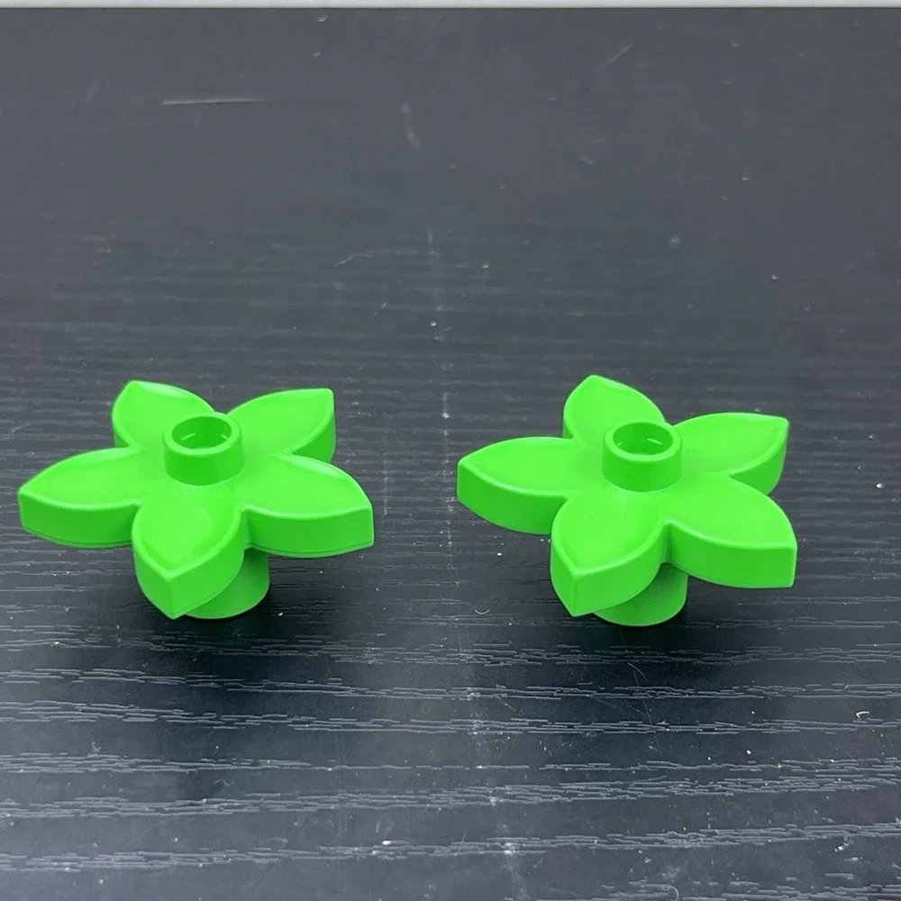 LEGO DUPLO Green Plant Flower Replacement Parts Lot of 2 Genuine LEGO Pieces